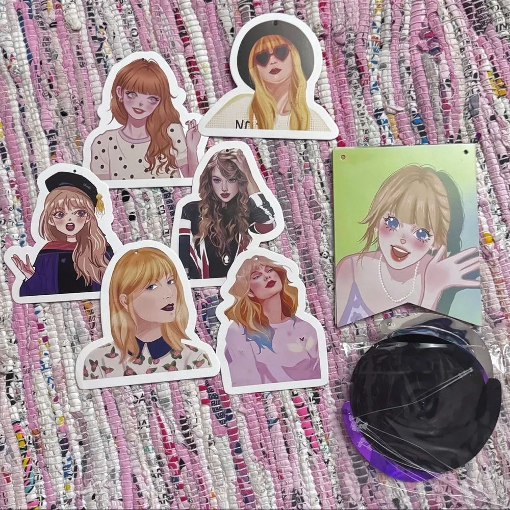NWT‎ Swiftie (anime version) birthday party supplies!